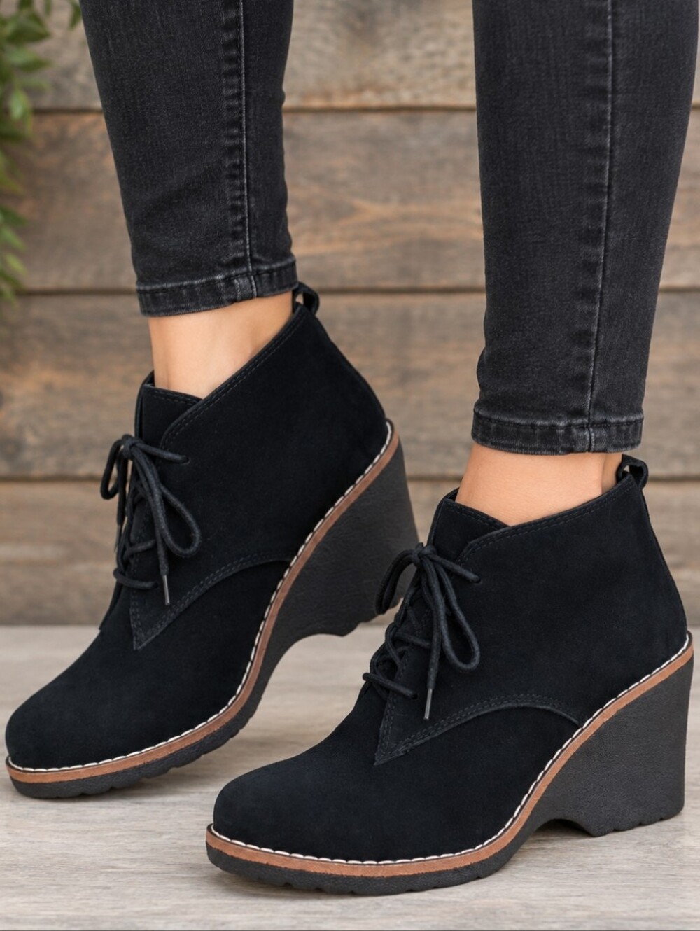White Mountain Lambert Y2K Indie Boho Suede Lace Up Wedge Comfort Bootie 6M
